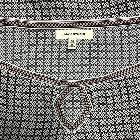 Max Studio Long Sleeve Print Keyhole Top in White/Black - Size Medium - Picture 5 of 8